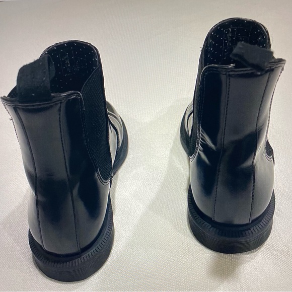 DOC MARTENS Flora Chelsea Boots Black Leather Slip On Women’s Sz 5 - Picture 7 of 16
